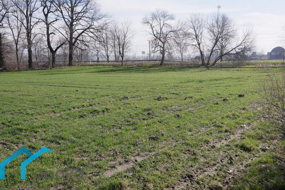 Działka usługowa, 3 162 m² przy DK