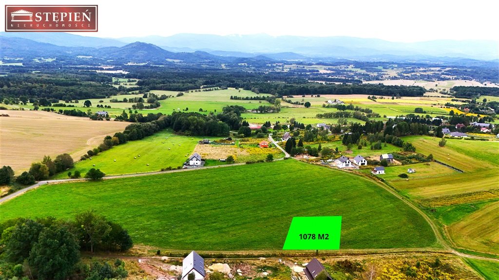 Działka budowlana 1 078 m², Komarno