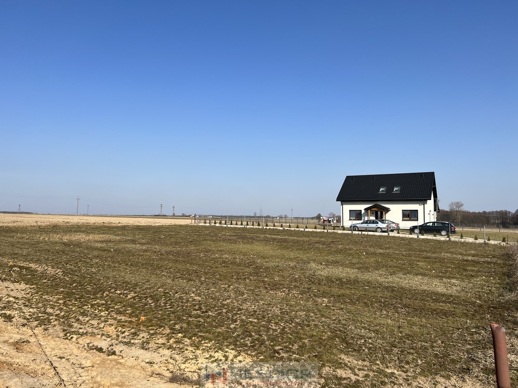 Na sprzedaż działka budowlana 1200 m2 - Mokobody