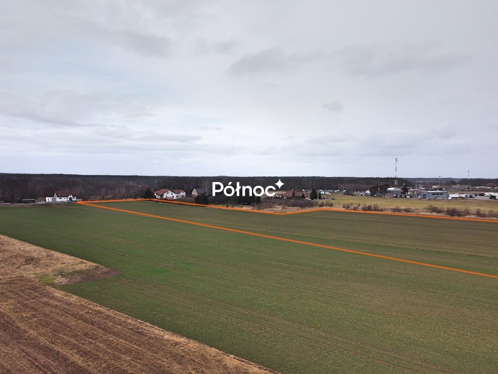 Działka Tereny zabudowy mieszkaniowej, Tereny produkcyjno-usługowe, Tereny usług – ŁĄKA