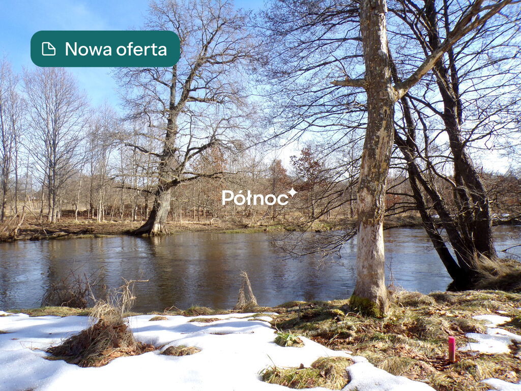 Działka przy rzece, Charnowo
