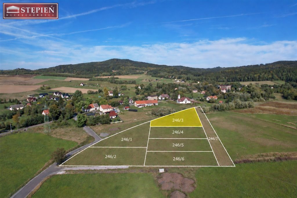 Działka budowlana 977 m², Sędzisław