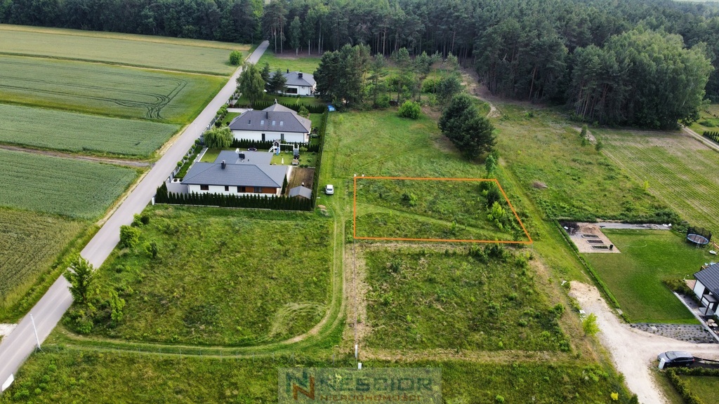 Działka budowlana 976 m², Kownaciska