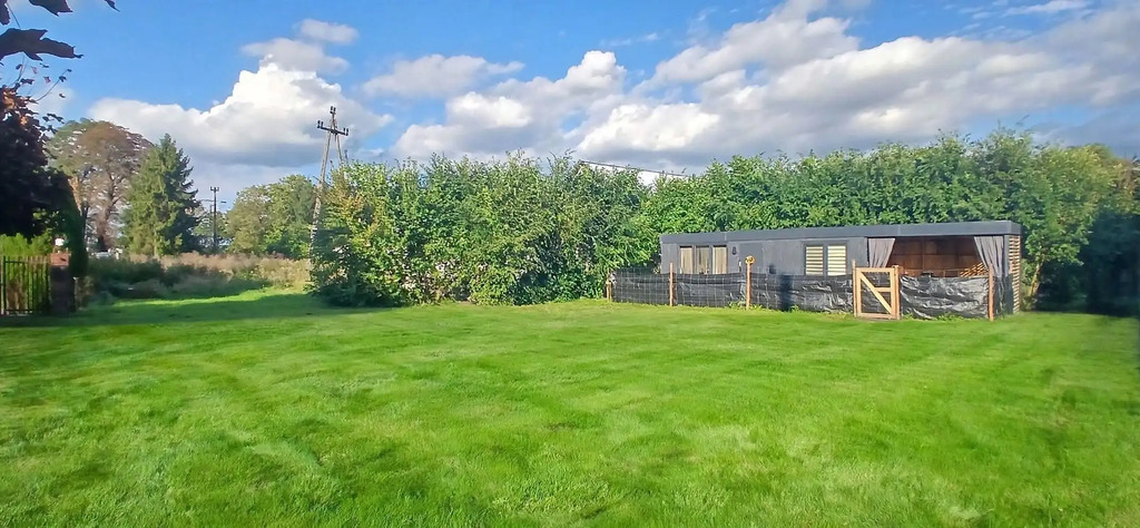 Działka 492 m² z całorocznym domkiem 28 m² Koszwały/k/Gdańska