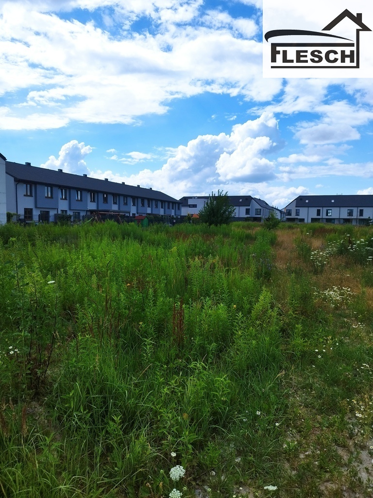 Działka budowlana 902 m², Zgorzała
