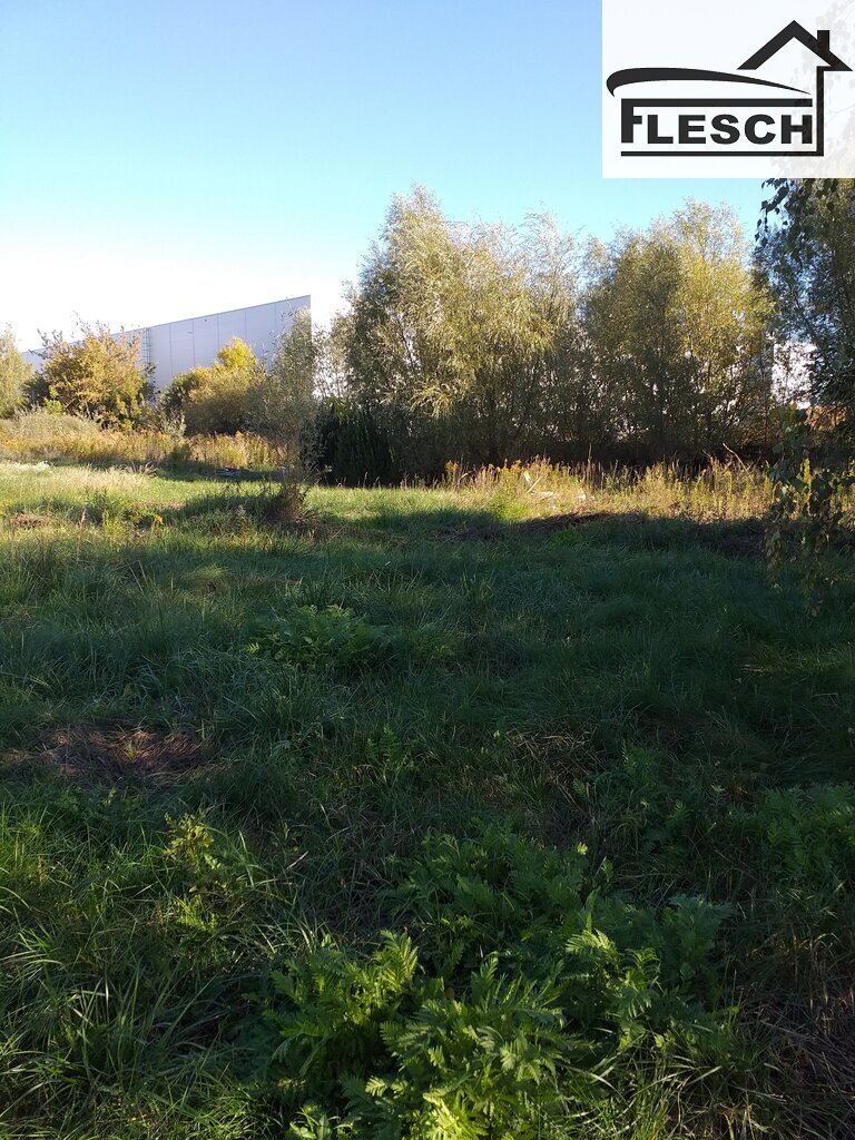 Działka inwestycyjna 2 020 m², Święcice