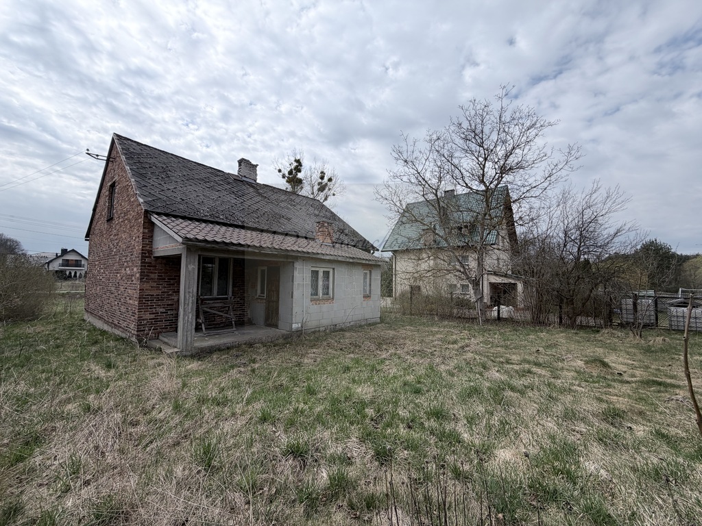 Działka budowlana 1 718 m², Lasek