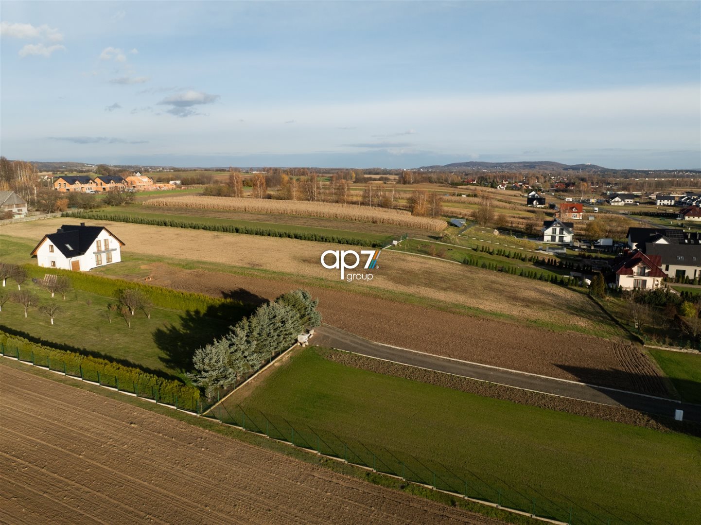 Działka budowlana, inwestycyjna i rolna 2 930 m², Mników