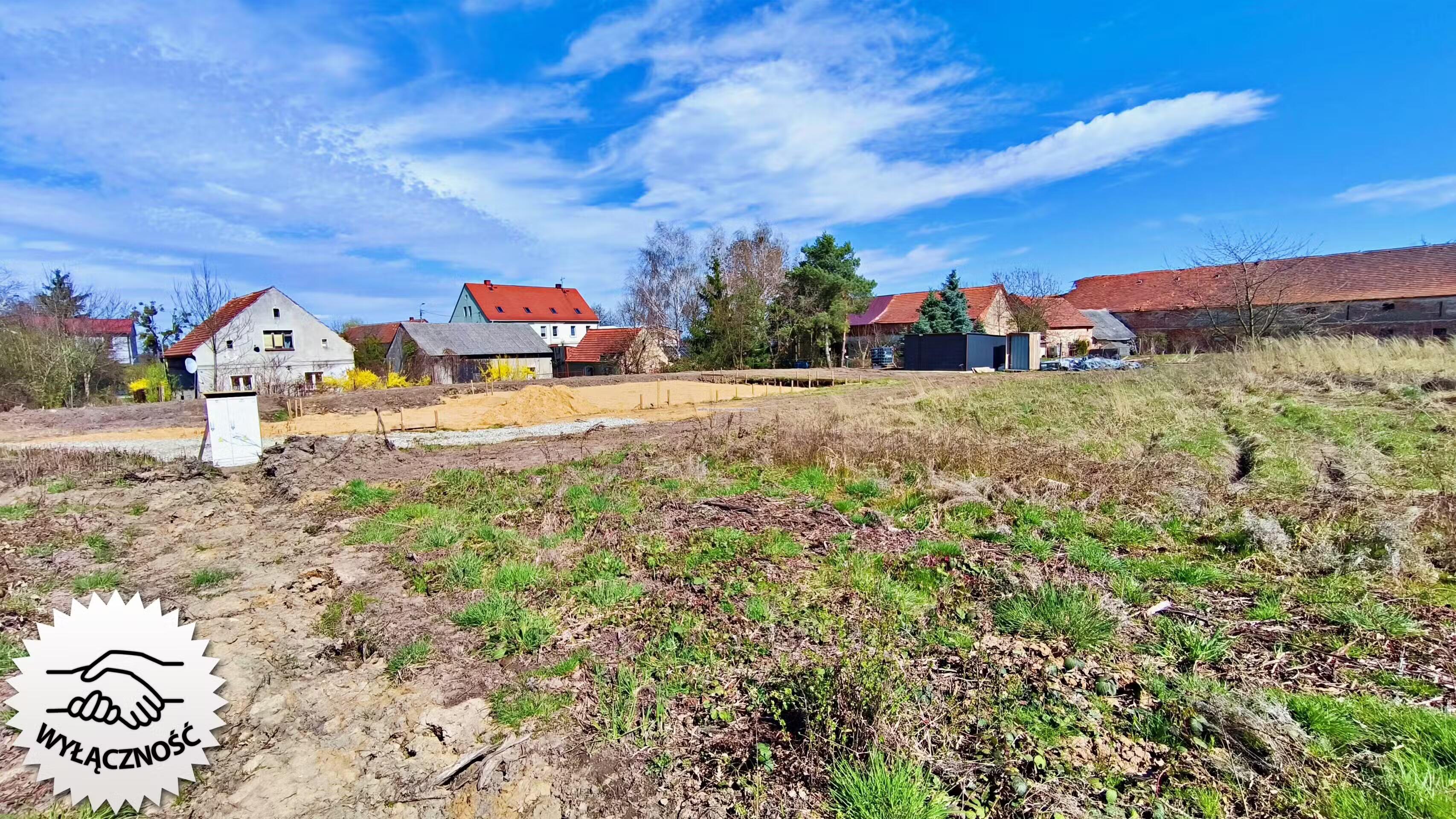 Działka budowlana 1 086 m², Święte