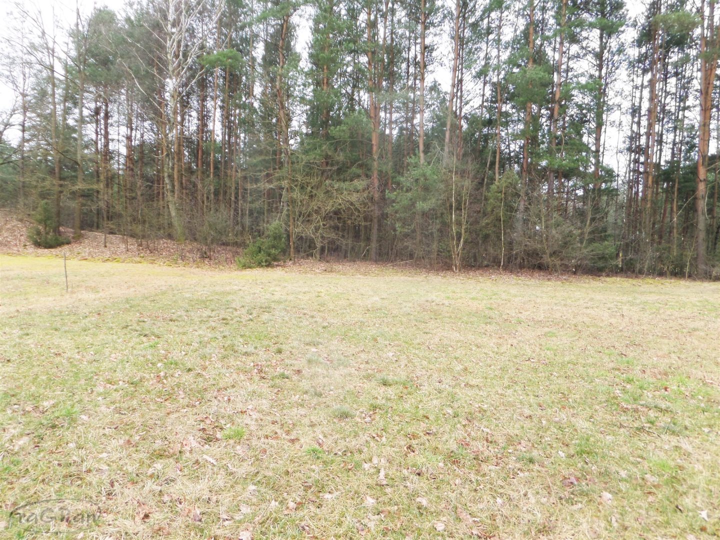 Działka budowlana 2 000 m², Józefów
