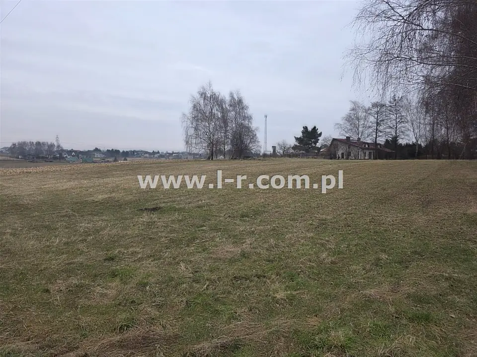 Działka budowlana 1 100 m², Szczerbice