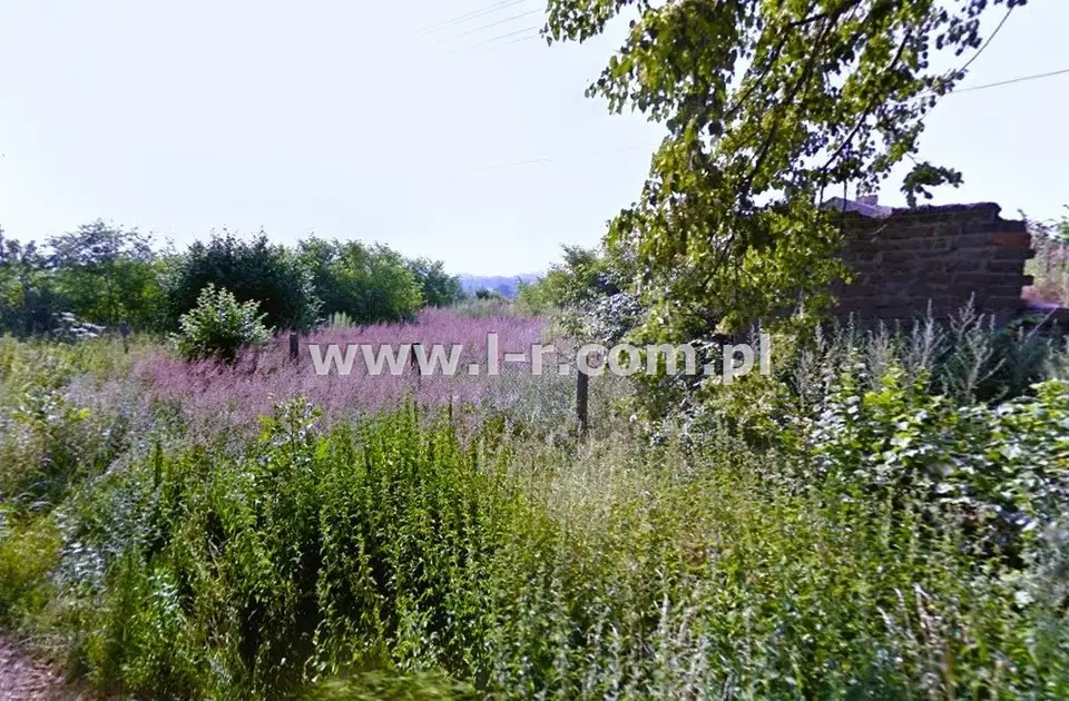 Działka inwestycyjna 2 385 m², Czernica