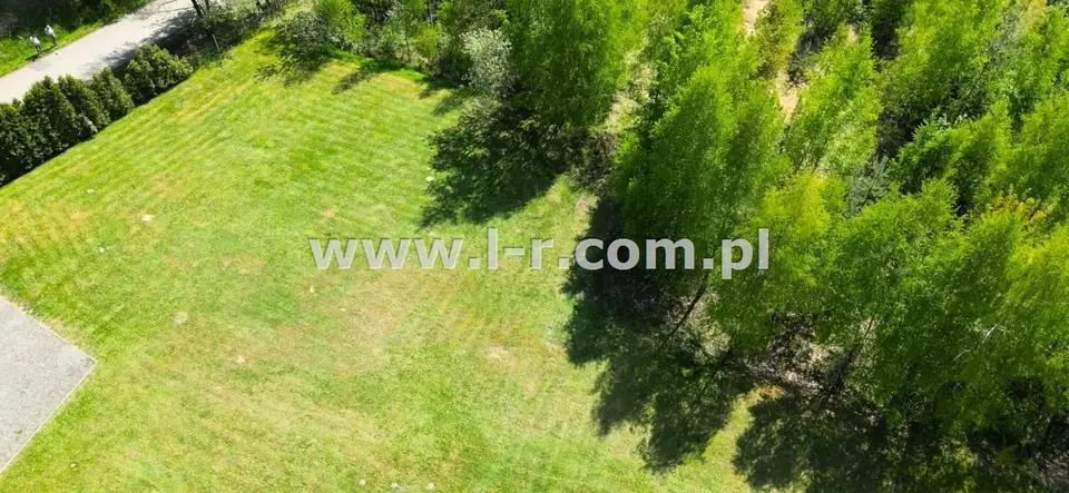 Działka budowlana i inwestycyjna 702 m², Turza Śląska