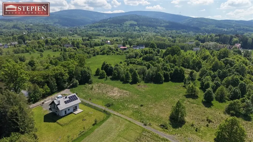 Działka budowlana 3 000 m², Pobiedna
