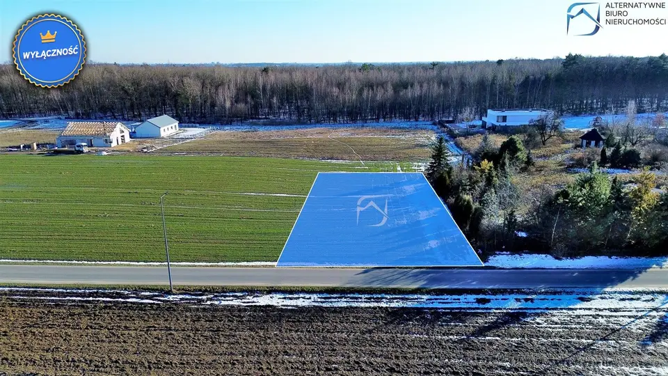 Działka budowlana 1 351 m², Smugi