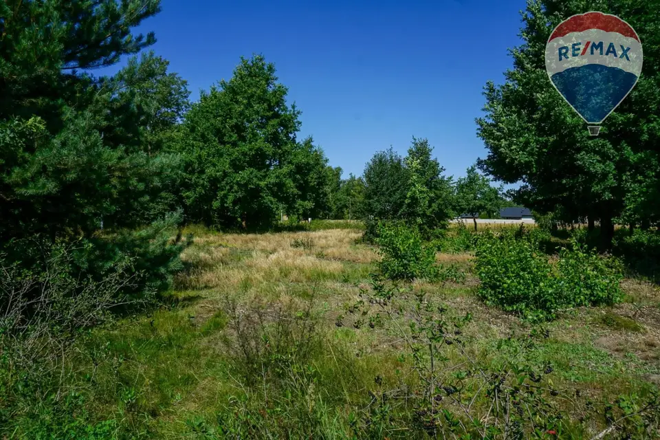 Działka budowlana 1 096 m², Grądy