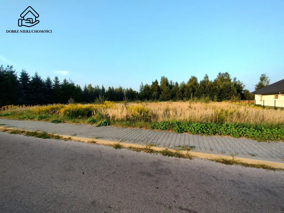 Działka budowlana 2 770 m², Niemce