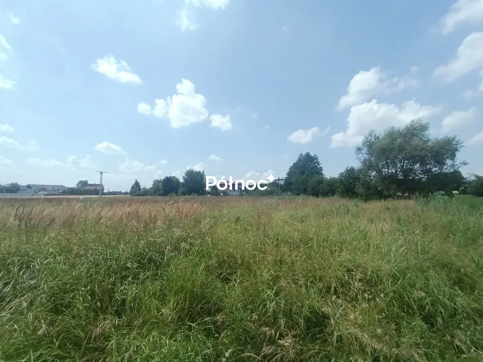 Działka budowlana 1 050 m², Piece