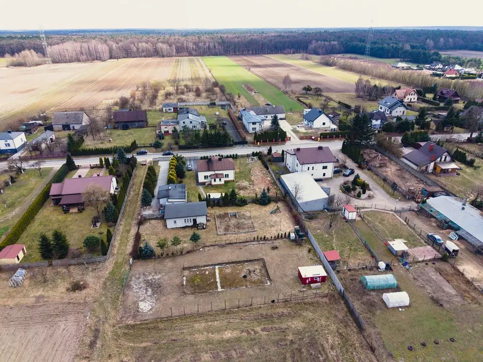 Działka budowlana 816 m², Borowa