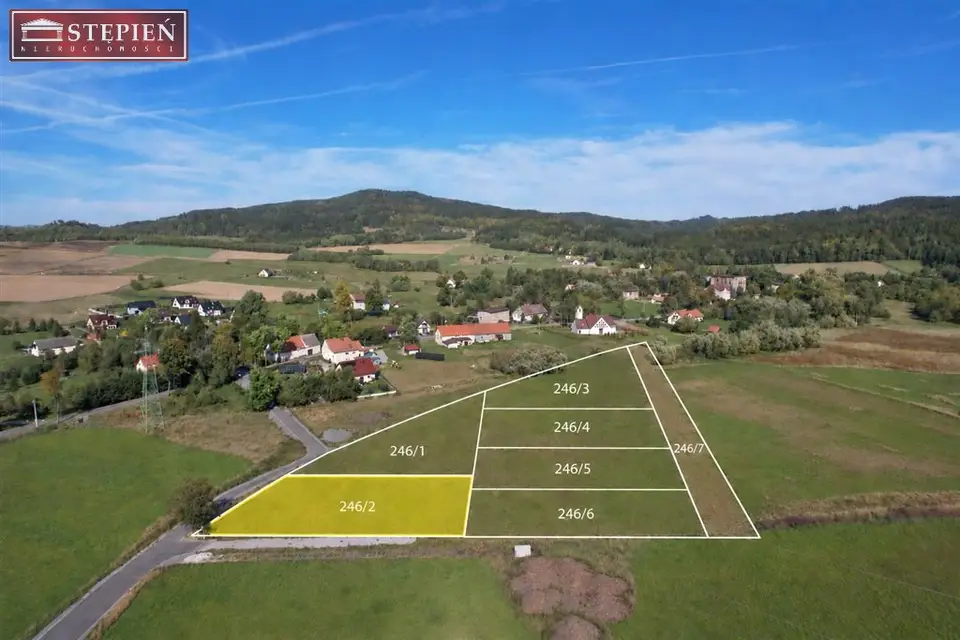 Działka budowlana 1 237 m², Sędzisław
