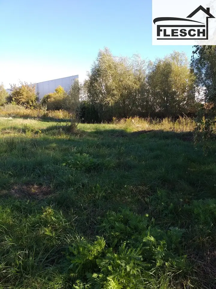 Działka inwestycyjna 2 020 m², Święcice